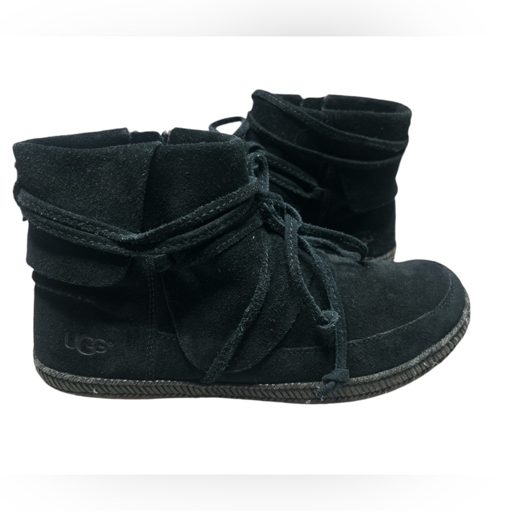 Ugg Reid Suede Moc Size 7.5